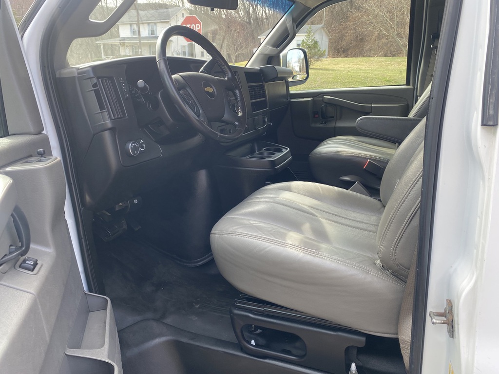 2020 Chevrolet Express Cargo Work Van - Photo 7