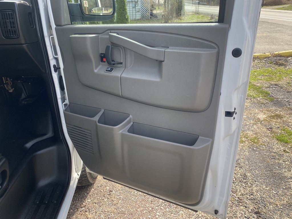 2020 Chevrolet Express Cargo Work Van - Photo 29