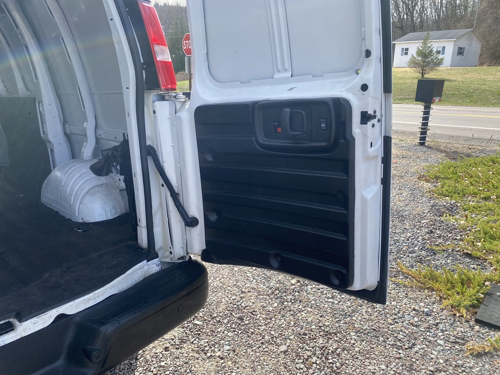 2020 Chevrolet Express Cargo Work Van - Photo 31