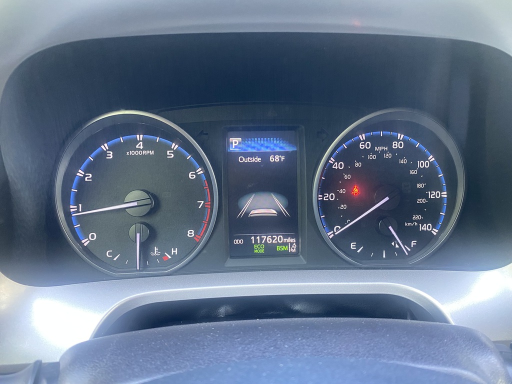 2018 Toyota RAV4 XLE - Photo 13