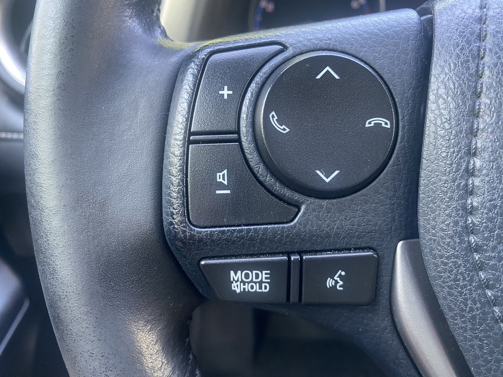 2018 Toyota RAV4 XLE - Photo 17