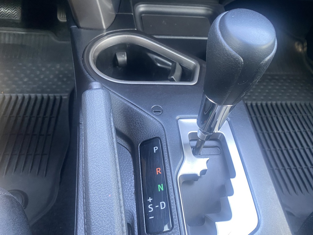 2018 Toyota RAV4 XLE - Photo 23