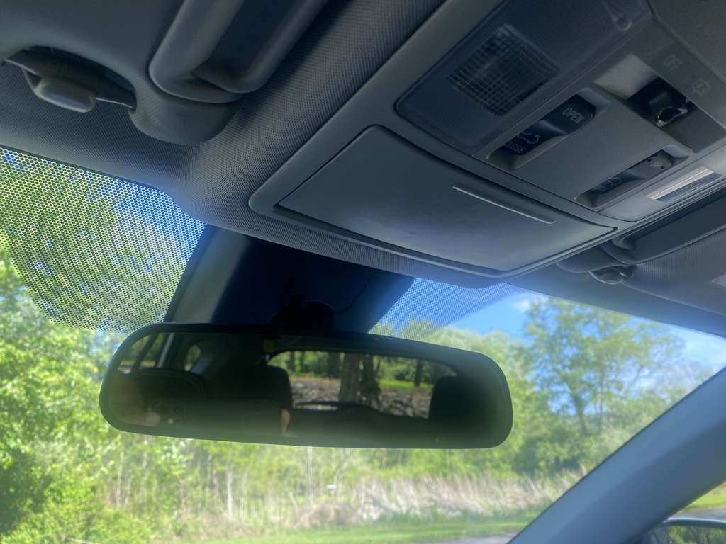 2018 Toyota RAV4 XLE - Photo 25