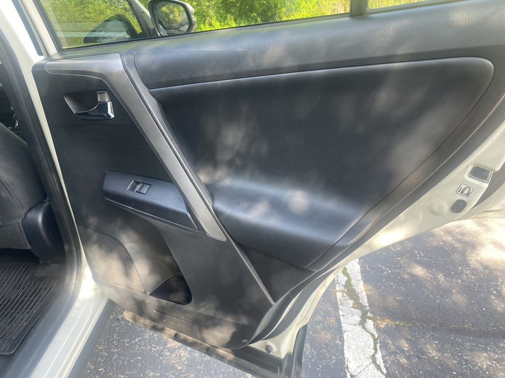 2018 Toyota RAV4 XLE - Photo 41