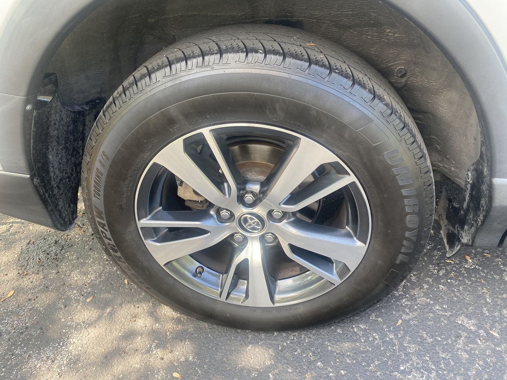2018 Toyota RAV4 XLE - Photo 55