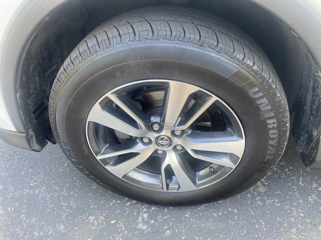 2018 Toyota RAV4 XLE - Photo 56