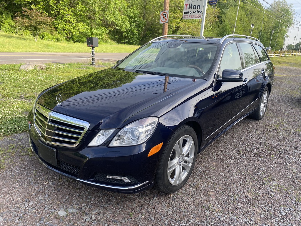 2011 Mercedes-Benz E-Class E350 4MATIC's photo