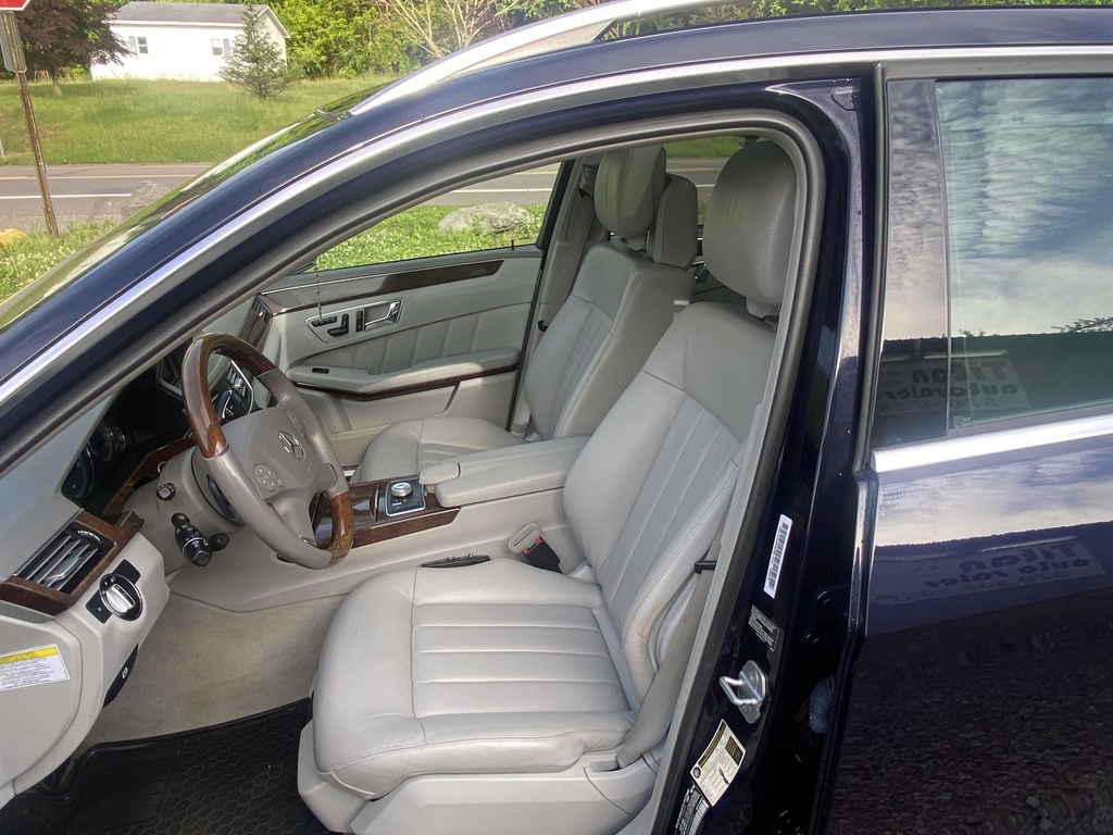 2011 Mercedes-Benz E-Class E350 - Photo 9