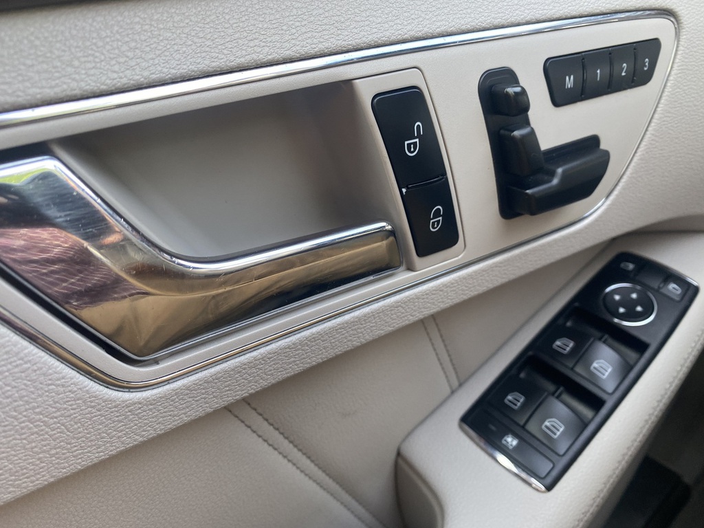 2011 Mercedes-Benz E-Class E350 - Photo 38