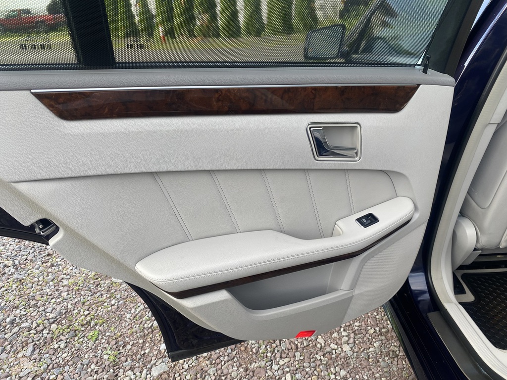 2011 Mercedes-Benz E-Class E350 - Photo 40